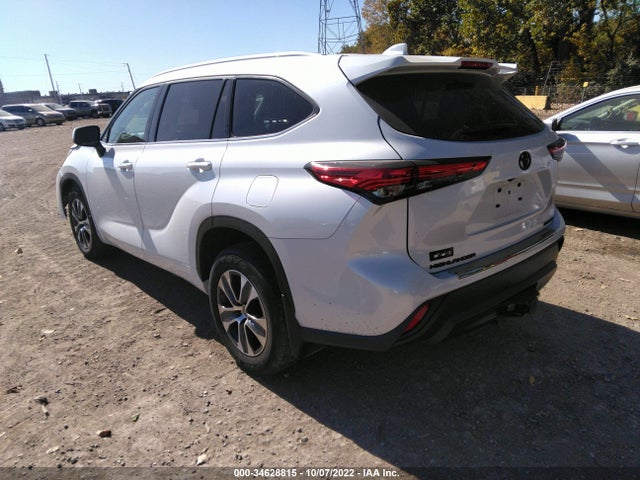 2022 Toyota Highlander, VIN: 5TDHZRBH0NS572352