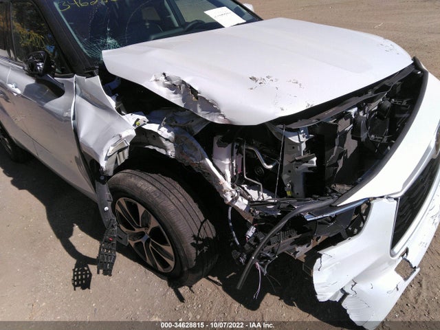 2022 Toyota Highlander, VIN: 5TDHZRBH0NS572352