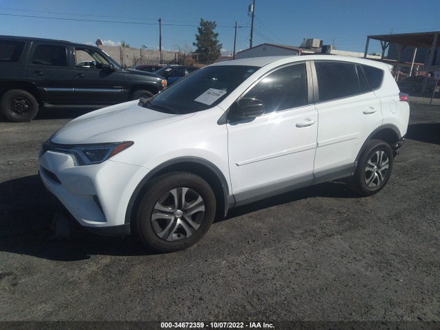 Toyota RAV4 LE 2018 2T3ZFREV1JW507212 Image 2