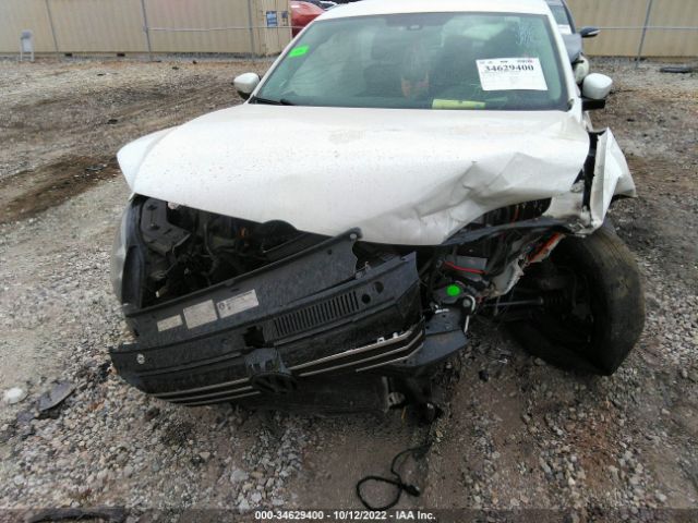 1VWAS7A30FC066780 Volkswagen Passat 1.8t S
