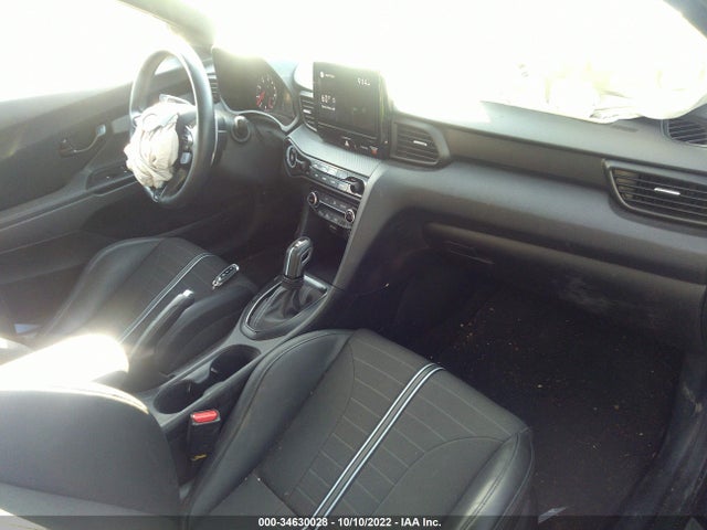 2022 Hyundai Veloster, VIN: KMHT36AH4NU011817