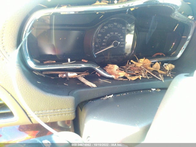 Lincoln MKT 2014 2LMHJ5AT3EBL58785 Image 8
