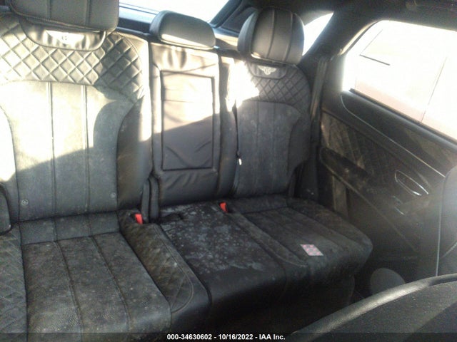 2018 Bentley Bentayga, VIN: SJAAC2ZV0JC022832