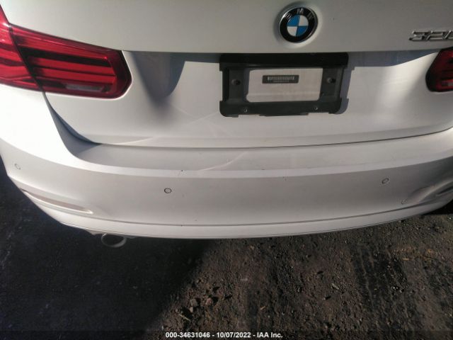 WBA8A9C58JAH13106 BMW 3 Series 320i