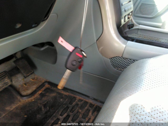2005 HONDA PILOT EX-L WITH RES VIN: 5FNYF18605B063446