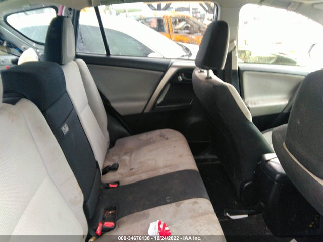 2017 Toyota RAV4, VIN: JTMRJREV0HD123766