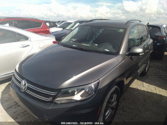 Volkswagen Tiguan 2016 WVGAV7AX6GW606366 Image 2