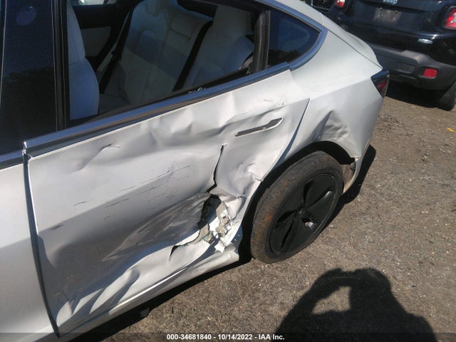 Tesla MODEL 3 2018 5YJ3E1EB7JF122243 Image 6