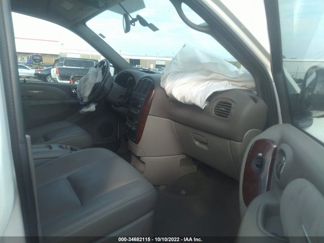 2C8GP64L23R383207 Chrysler Town & Country Limited