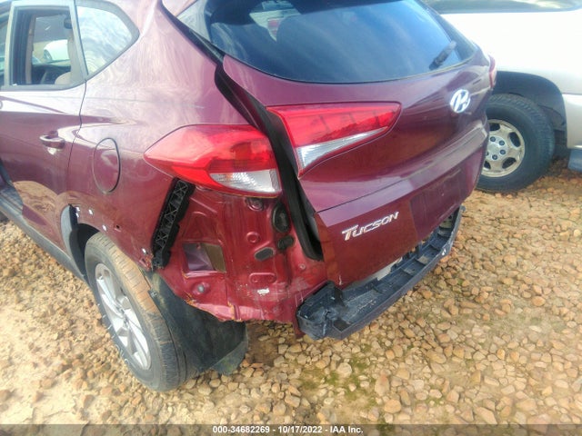 2016 HYUNDAI TUCSON SE VIN: KM8J33A48GU090317