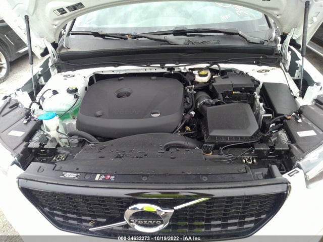 2021 Volvo XC40, VIN: YV4162UM0M2462612