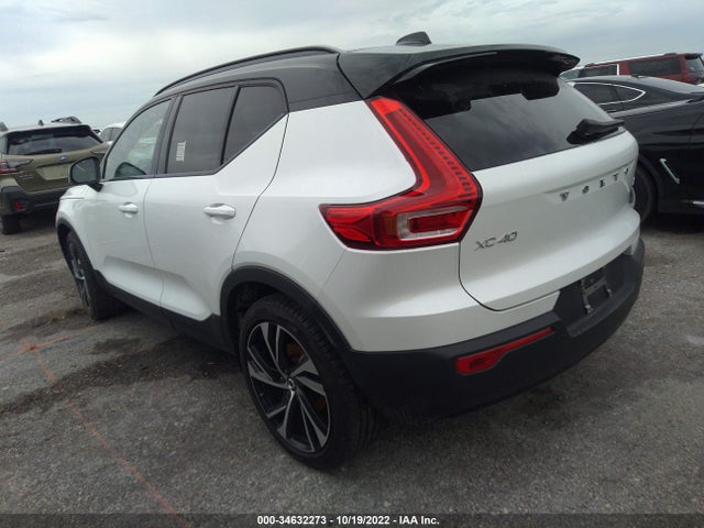 2021 Volvo XC40, VIN: YV4162UM0M2462612