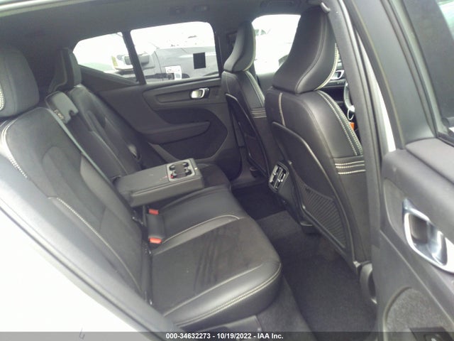 2021 Volvo XC40, VIN: YV4162UM0M2462612