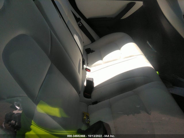 Tesla Model 3 Long Range 2018 5YJ3E1EB1JF147493 Image 8