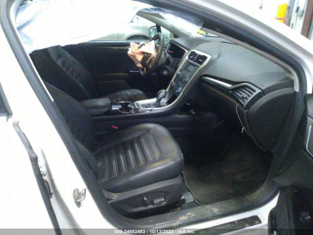 3FA6P0H77FR214215 Ford FUSION SE