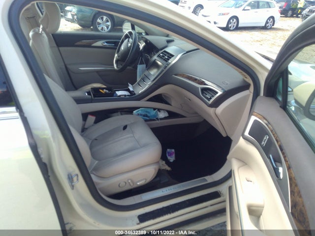 2016 Lincoln MKZ, VIN: 3LN6L2LU8GR630298