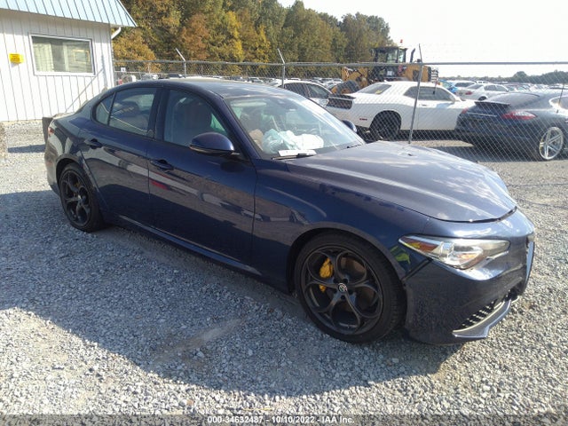 Alfa Romeo Giulia Ti Sport 2018 ZARFAECN0J7593417 главное изображение