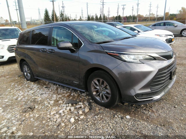2021 Toyota Sienna, VIN: 5TDKRKEC1MS037221