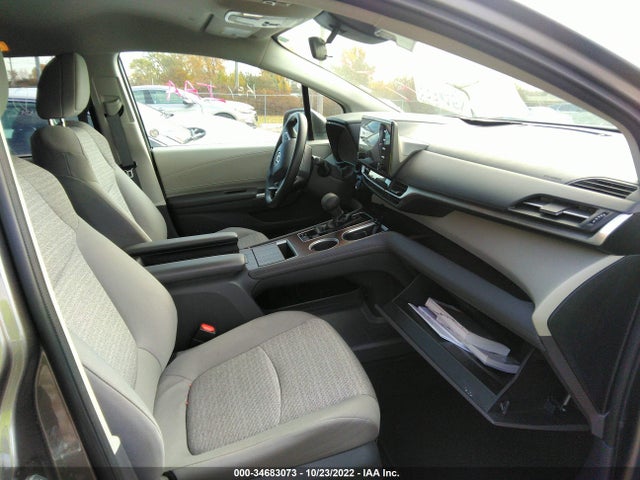 2021 Toyota Sienna, VIN: 5TDKRKEC1MS037221