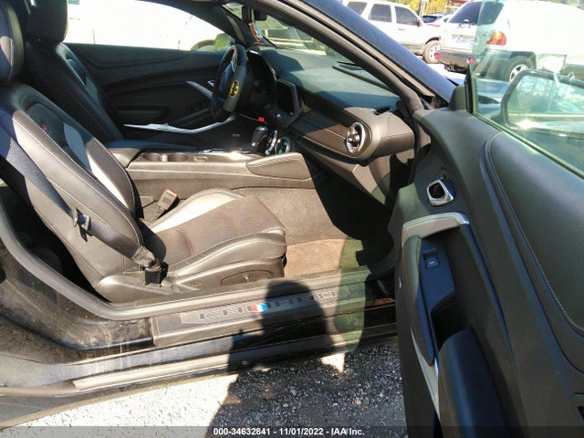 2019 Chevrolet Camaro, VIN: 1G1FH1R71K0109572
