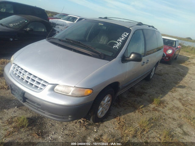 Chrysler Voyager 2000 1C4GJ44G1YB803796 Image 2