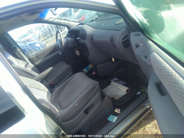 Chrysler Voyager 2000 1C4GJ44G1YB803796 Image 6