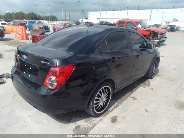 Chevrolet SONIC LS 2016 1G1JA5SH1G4123903 Image 5