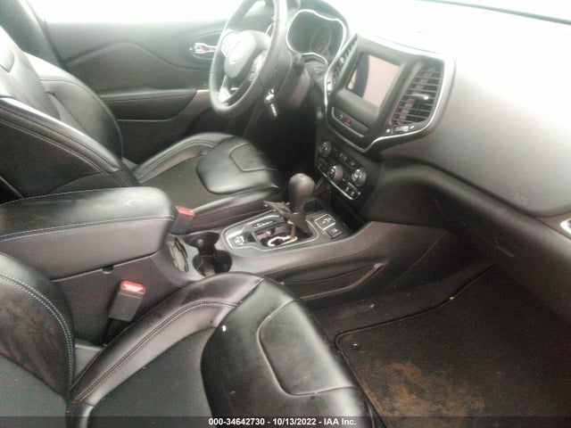 2020 Jeep Cherokee, VIN: 1C4PJLLB9LD556265