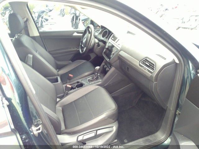 Volkswagen Tiguan 2018 3VV3B7AX4JM067714 Image 5
