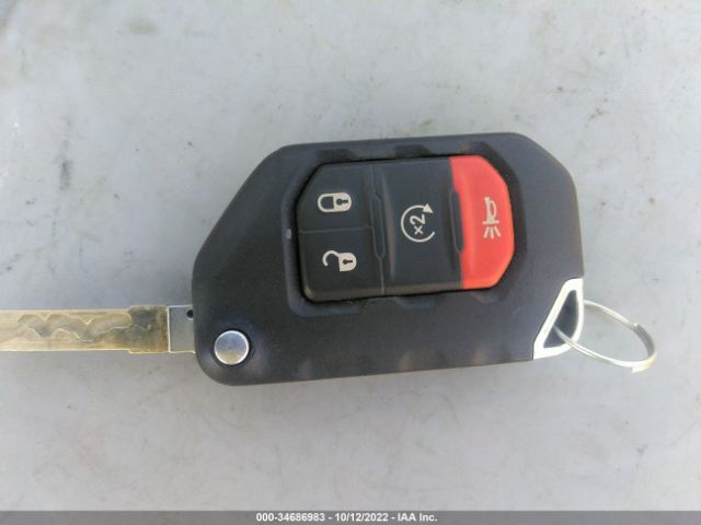 1C4HJXEGXKW533505 Jeep Wrangler Unlimited Sahara