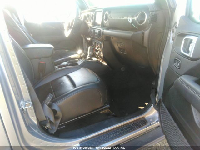 1C4HJXEGXKW533505 Jeep Wrangler Unlimited Sahara