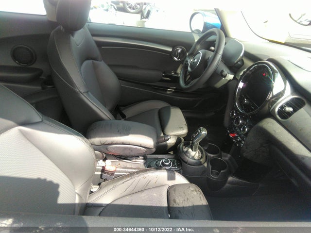 2022 Mini Hardtop, VIN: WMW53DH0XN2R86168