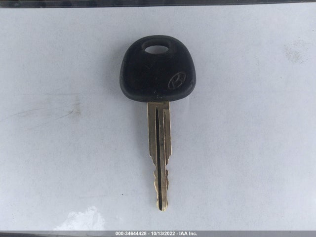 2002 HYUNDAI ELANTRA GLS VIN: KMHDN45DX2U463745