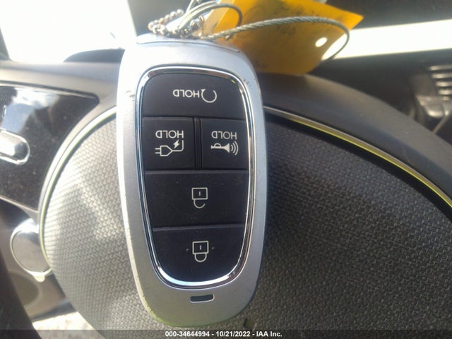 2022 Hyundai Ioniq 5, VIN: KM8KM4AE9NU069120