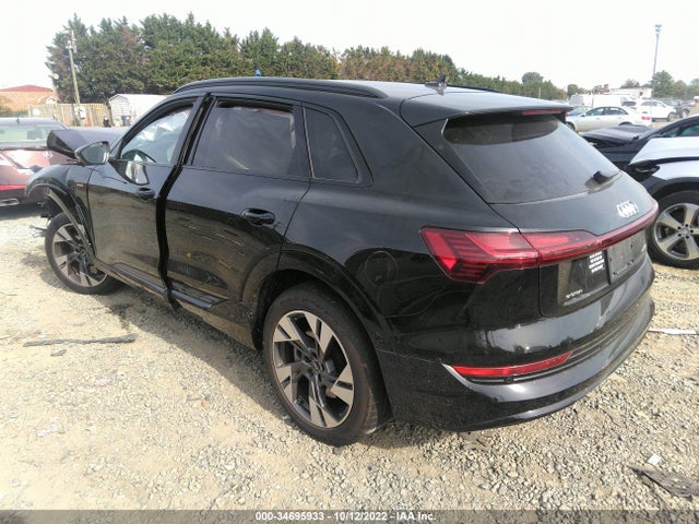 2021 Audi e-tron, VIN: WA1AAAGE6MB022808