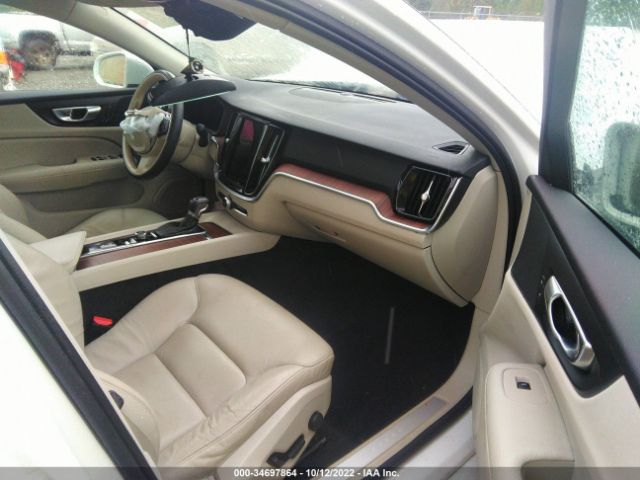 7JR102FK3MG094835 Volvo S60 Momentum