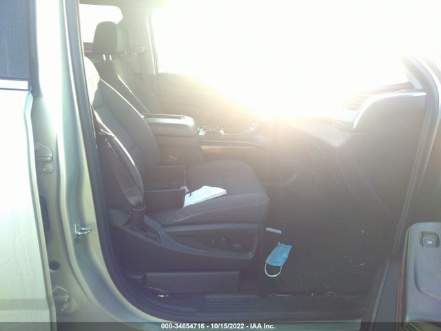 2016 Chevrolet Tahoe, VIN: 1GNSCAKC1GR167770