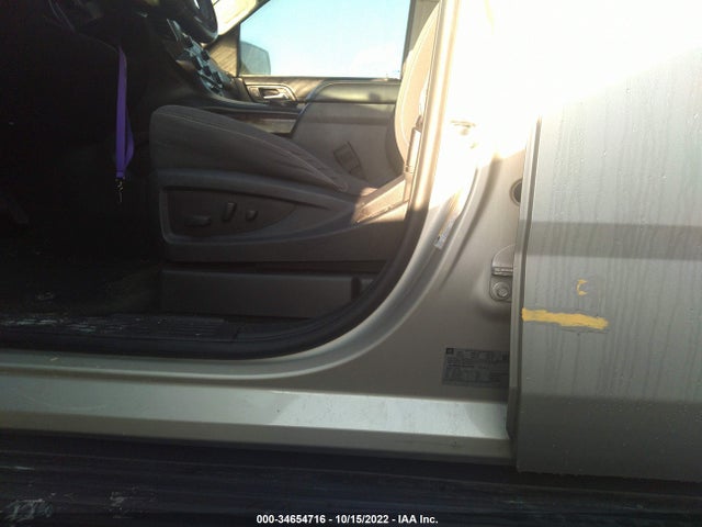 2016 Chevrolet Tahoe, VIN: 1GNSCAKC1GR167770