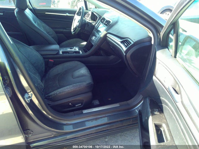 2020 Ford Fusion, VIN: 3FA6P0RU0LR139843