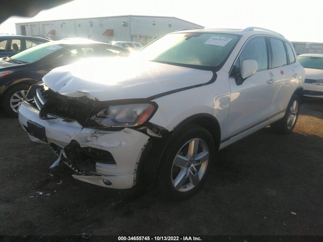 2014 Volkswagen Touareg, VIN: WVGEP9BP1ED008412