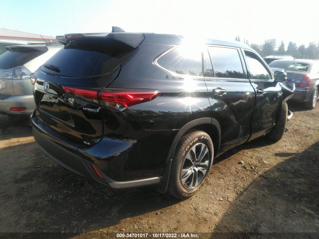 2022 Toyota Highlander, VIN: 5TDGBRCH1NS555543
