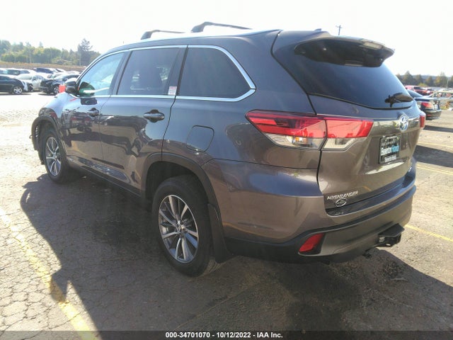 2019 Toyota Highlander, VIN: 5TDJGRFH6KS057501
