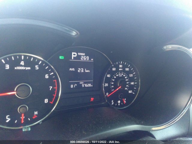 3KPFK4A7XJE176733 KIA FORTE LX