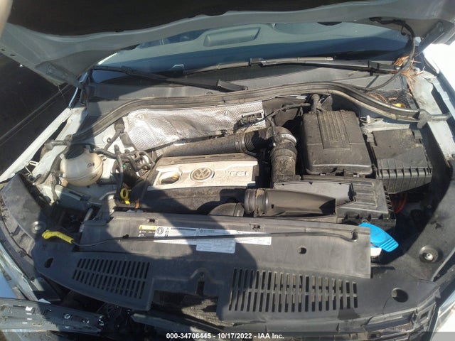2017 Volkswagen Tiguan, VIN: WVGAV7AX1HK025043