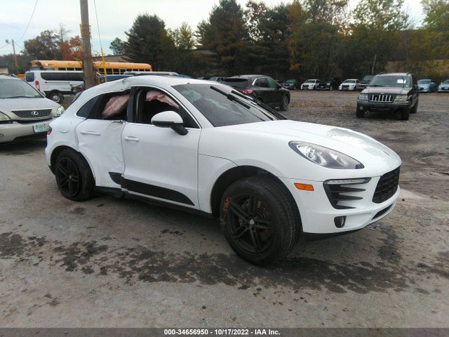 2016 Porsche Macan, VIN: WP1AB2A55GLB53713