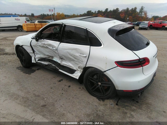 2016 Porsche Macan, VIN: WP1AB2A55GLB53713