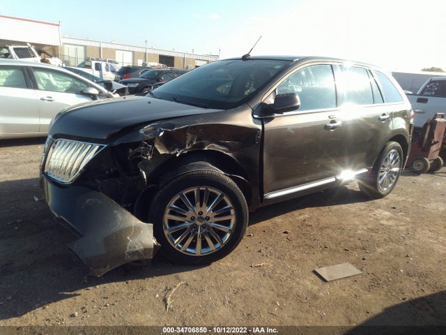 Lincoln MKX 2011 2LMDJ6JK6BBJ21277 Image 2