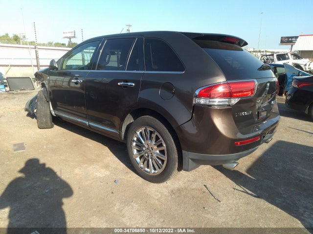Lincoln MKX 2011 2LMDJ6JK6BBJ21277 Image 4