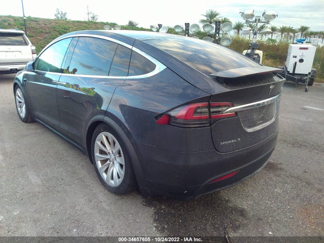 2017 Tesla Model X, VIN: 5YJXCDE22HF078431