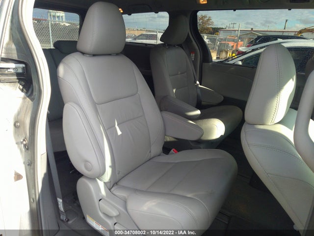 2018 Toyota Sienna, VIN: 5TDDZ3DC7JS189001